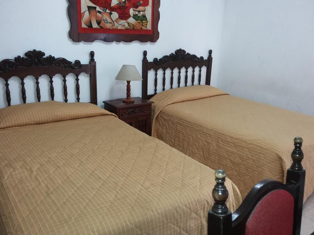 Hotel Santa Clara Antigua Habitación foto